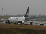 photo of Boeing-737-6Q8-HA-LON photo of Boeing-737-6Q8-HA-LON