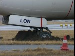 photo of Boeing-737-6Q8-HA-LON photo of Boeing-737-6Q8-HA-LON